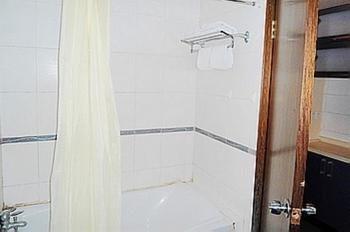 Fuzhou Vienna Apartment Hotel Екстер'єр фото